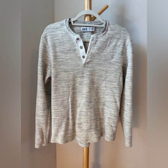 BKE Other - BKE Buckle Men’s Oatmeal Henley Pullover Ling Sleeve Size Medium Heathered Tan